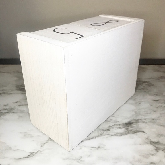 SOLD Block Calendar by Rae Dunn - Picture 4 of 6